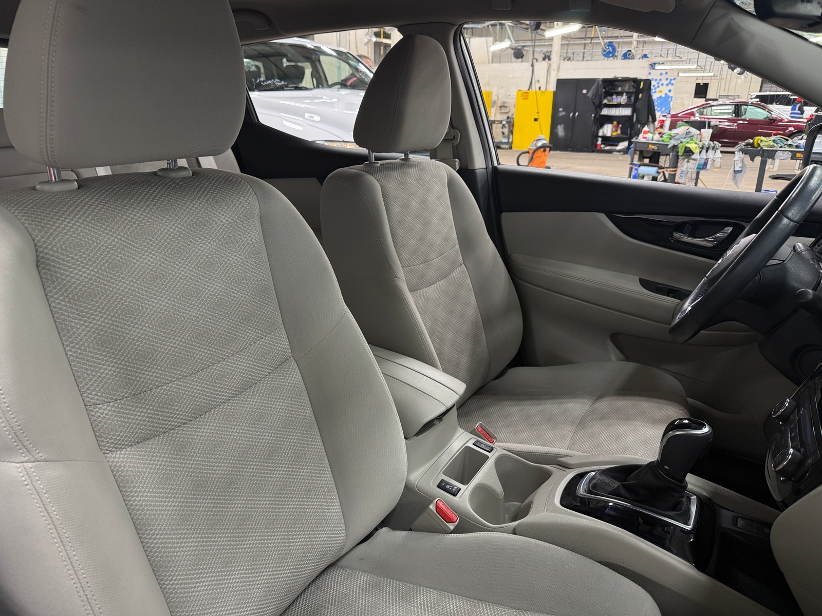 Thumbnail: 2019 Nissan Rogue Sport - 2