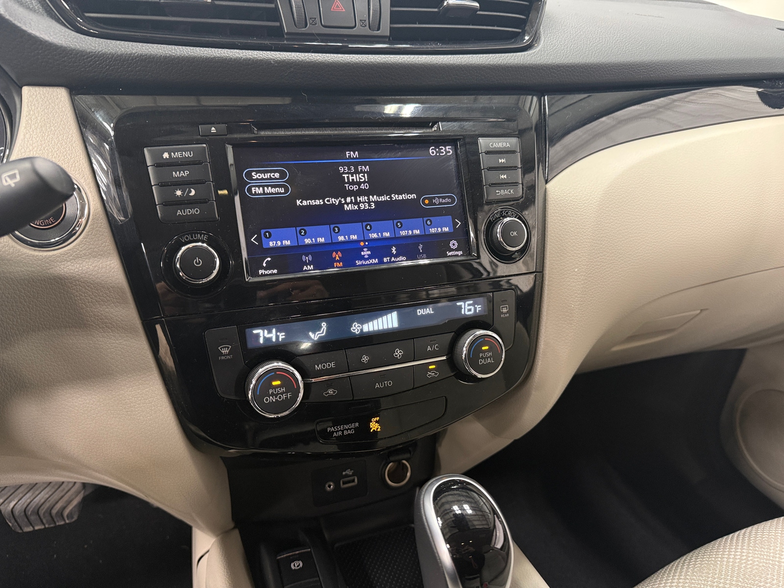 Thumbnail: 2019 Nissan Rogue Sport - 4