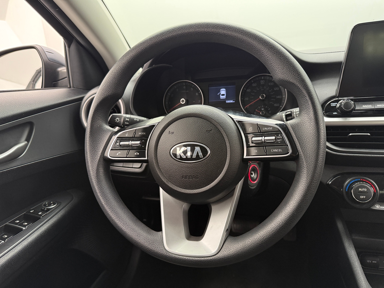 Thumbnail: 2019 Kia Forte - 5