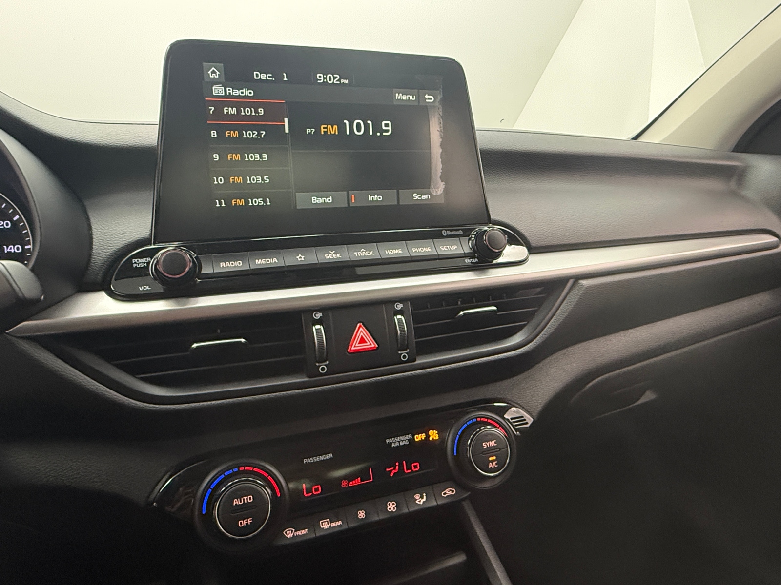 Thumbnail: 2019 Kia Forte - 4