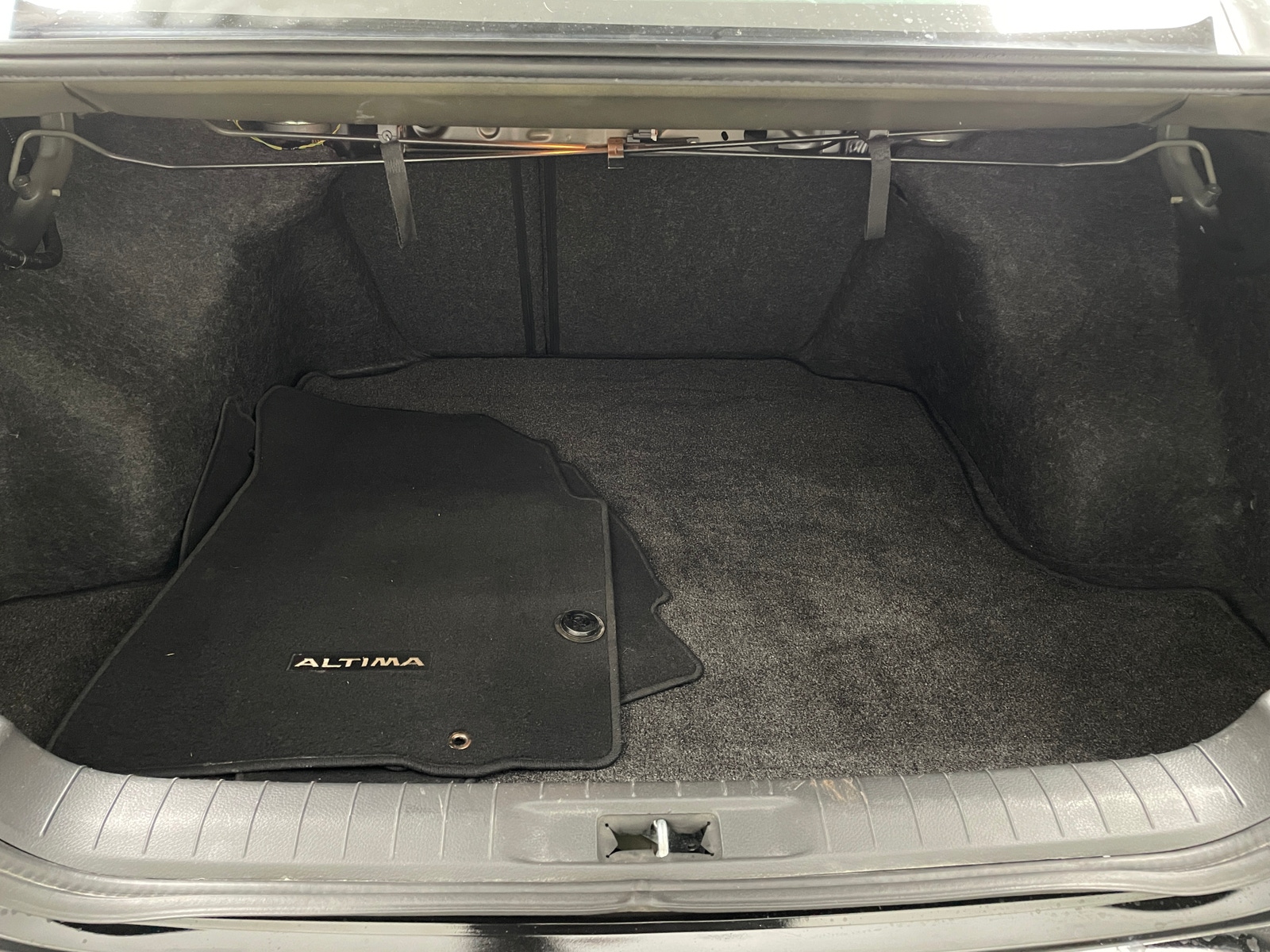 Thumbnail: 2018 Nissan Altima - 7