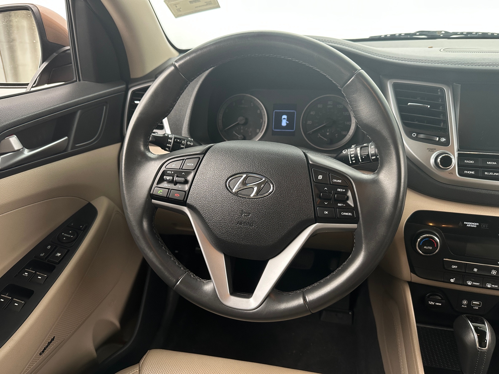 Thumbnail: 2017 Hyundai Tucson - 4