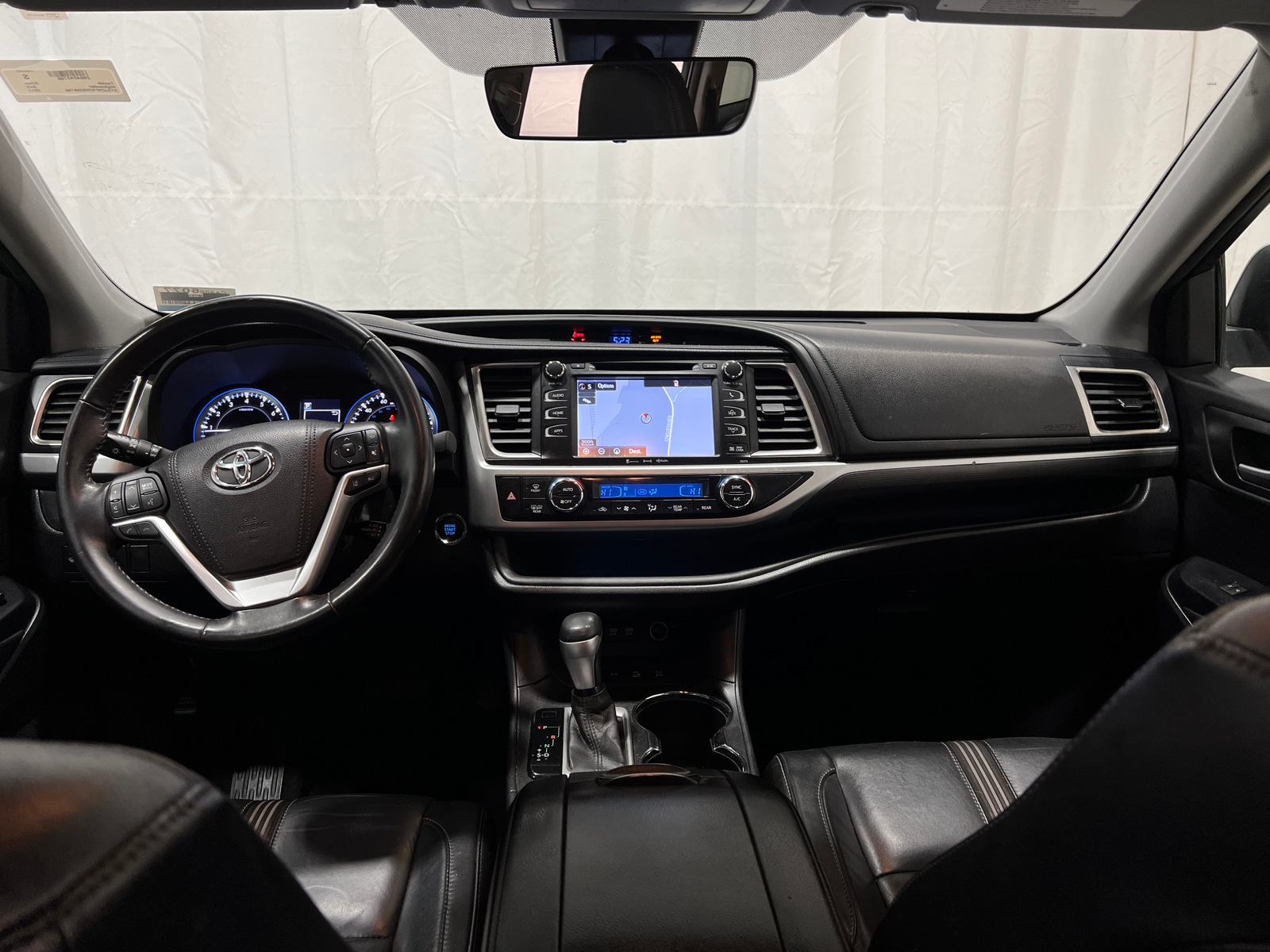 Thumbnail: 2017 Toyota Highlander - 2