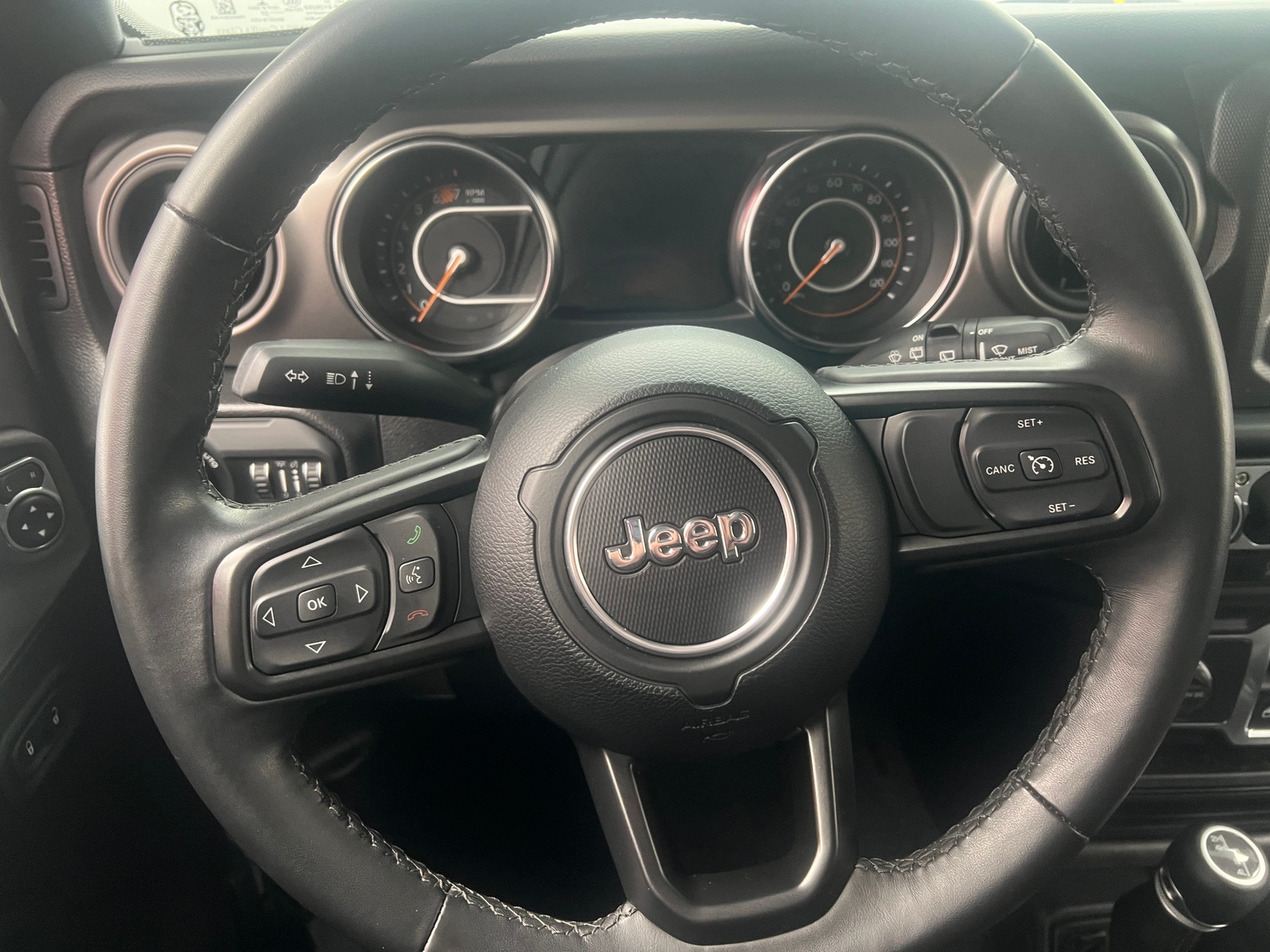 Thumbnail: 2022 Jeep Wrangler - 5