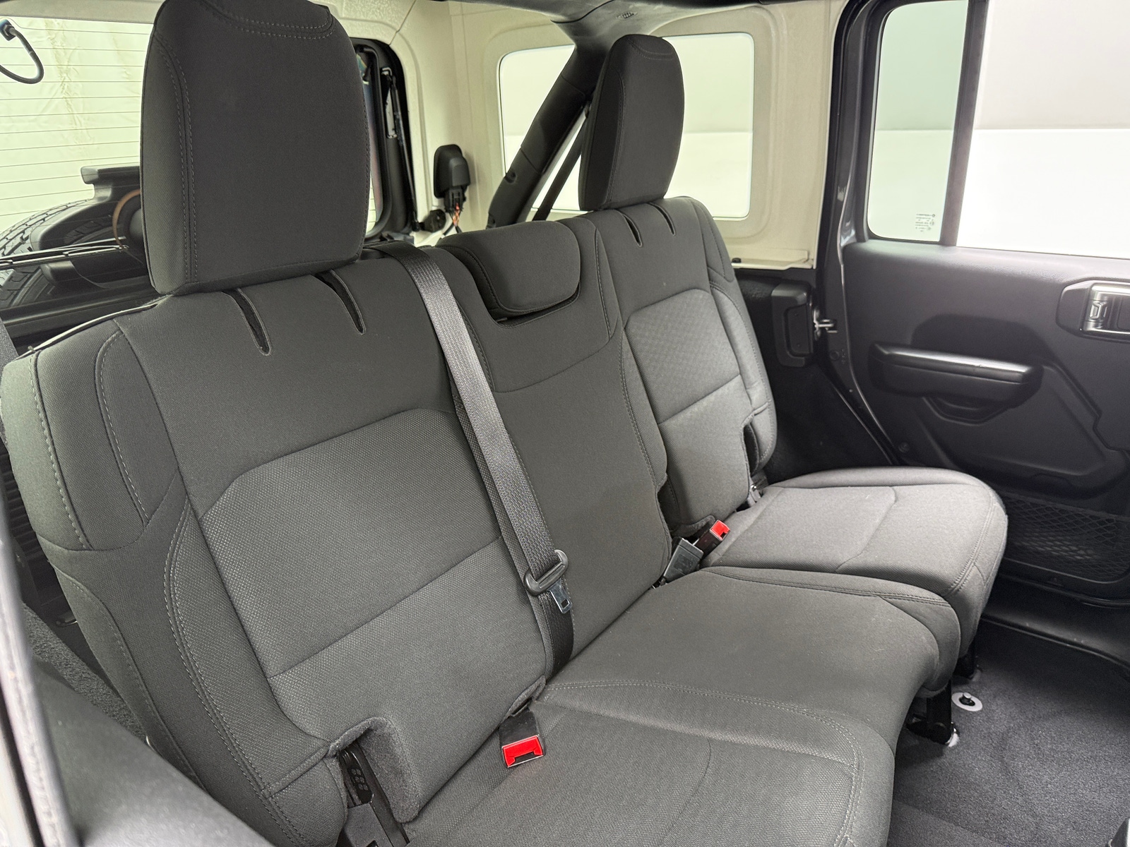 Thumbnail: 2019 Jeep Wrangler - 6