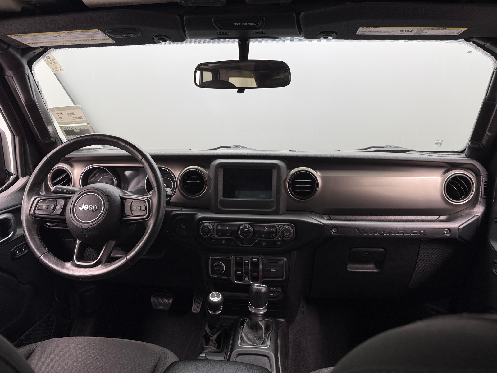 Thumbnail: 2019 Jeep Wrangler - 3