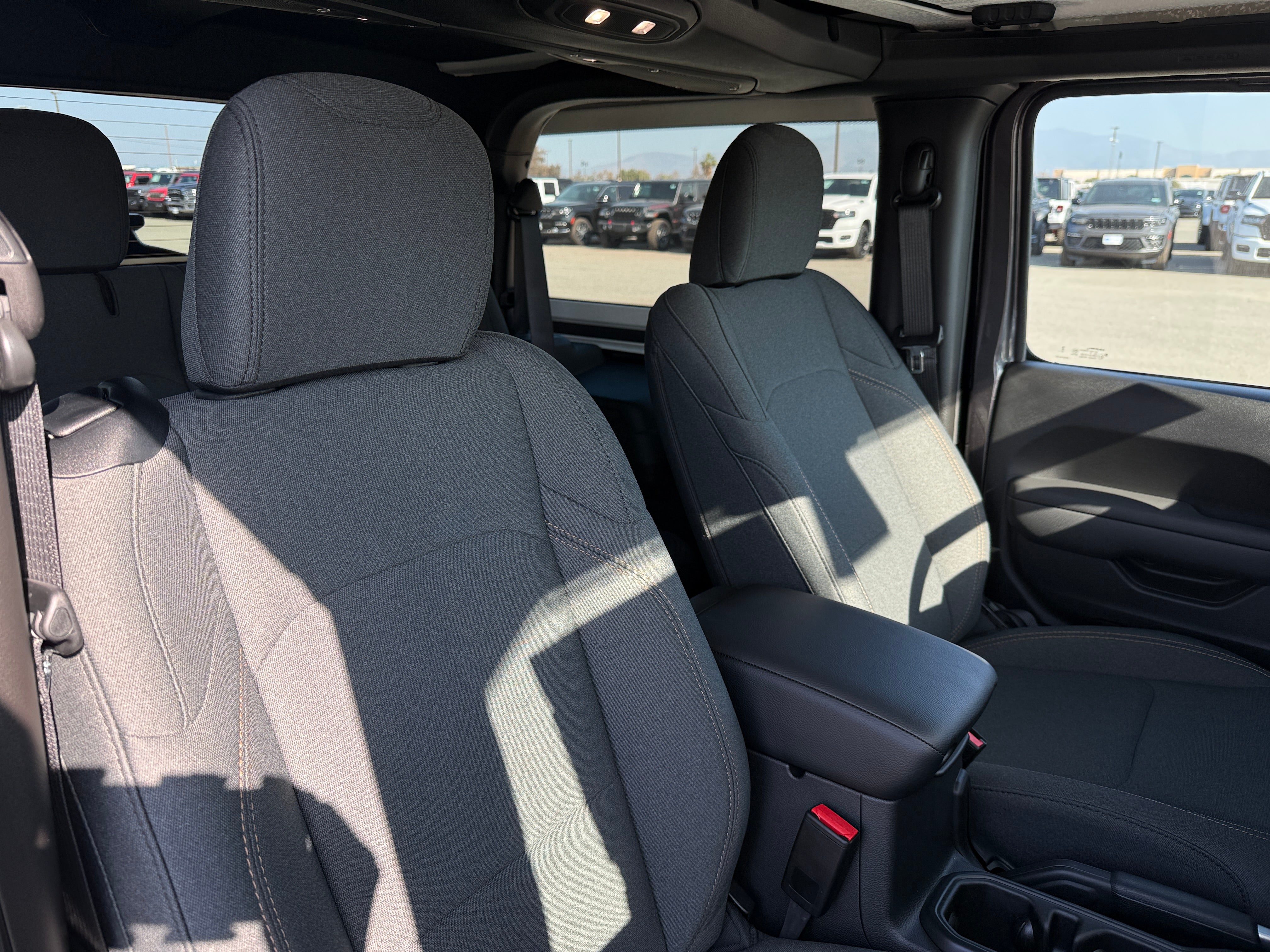 2026 Jeep Wrangler 2-Door Willys - Photo 4