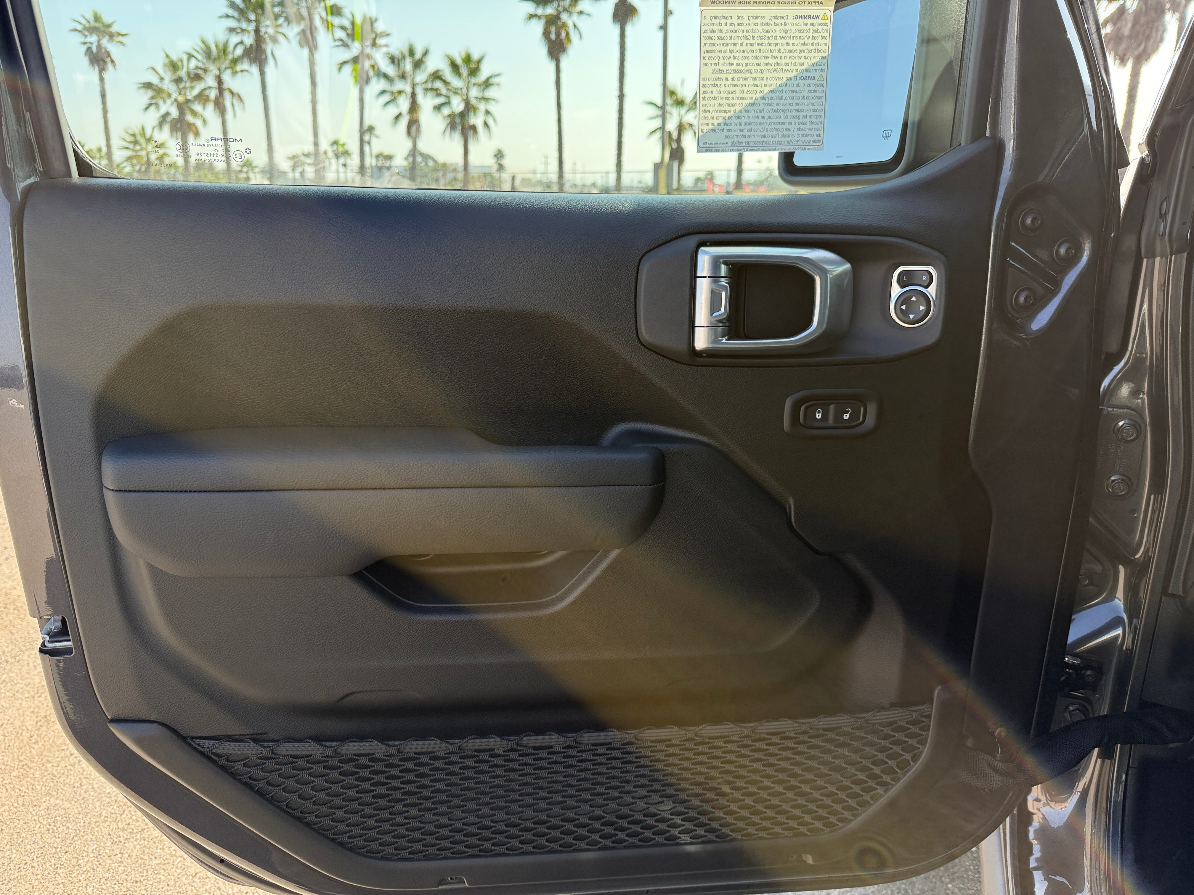 2026 Jeep Wrangler 2-Door Willys - Photo 2