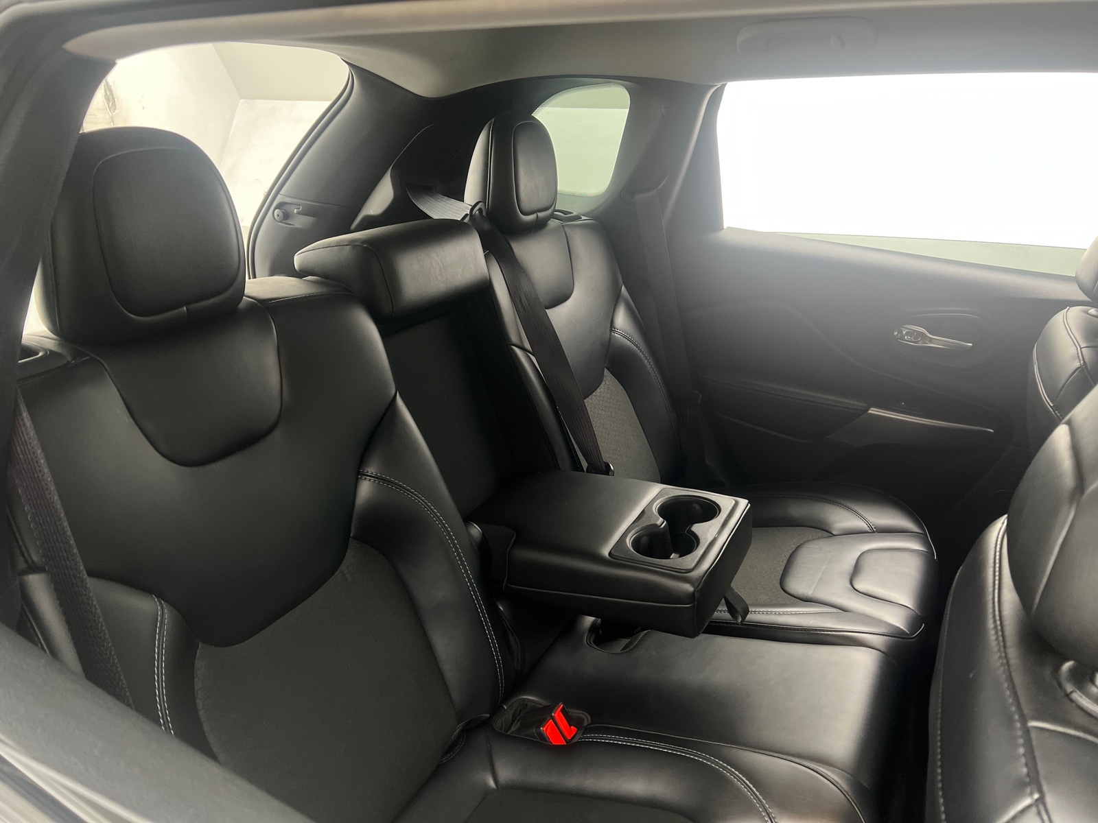 Thumbnail: 2021 Jeep Cherokee - 5