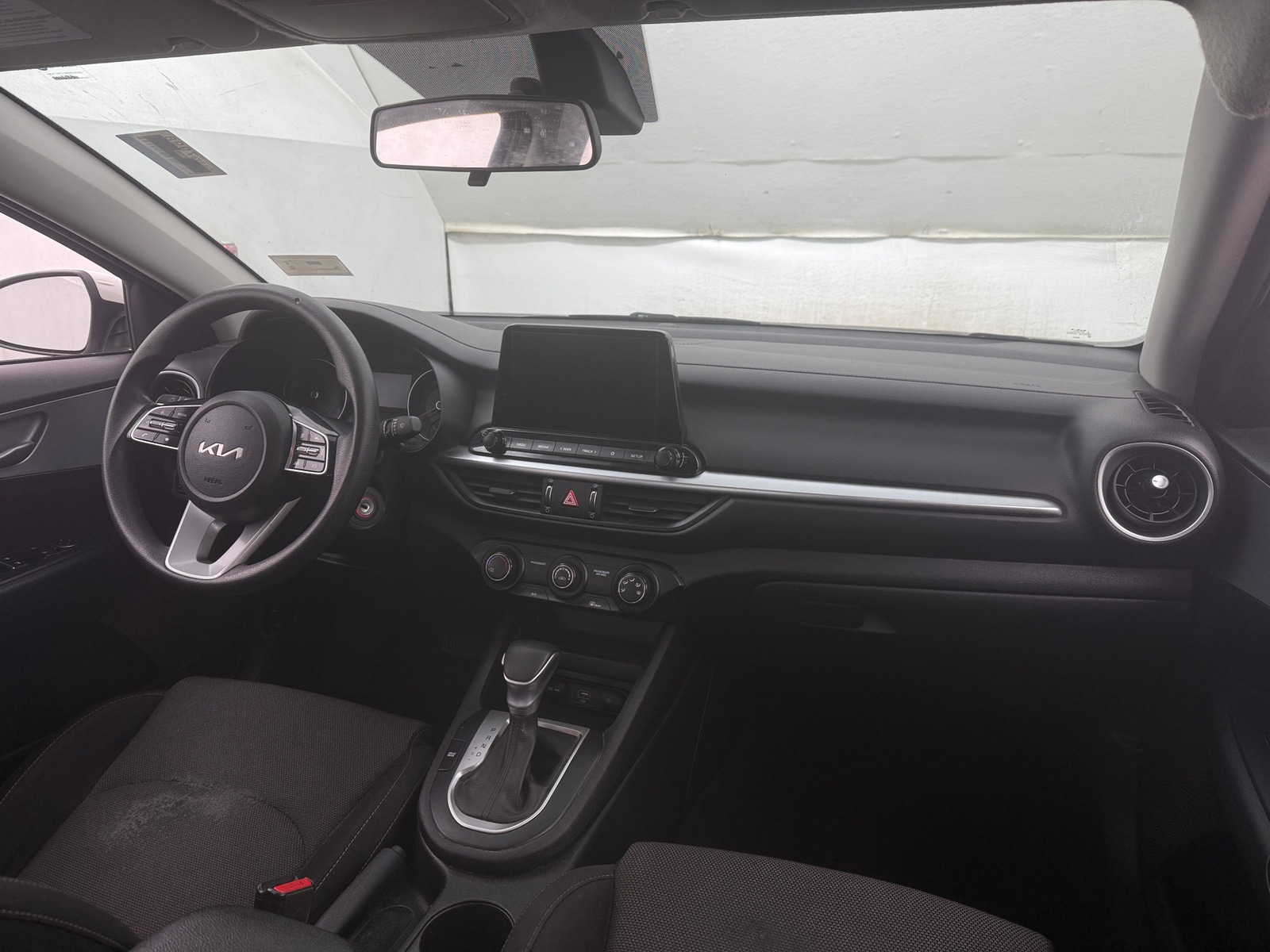 Thumbnail: 2024 Kia Forte - 3