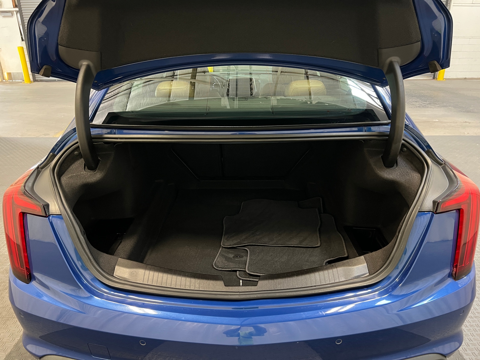 Thumbnail: 2020 Cadillac CT5 - 6