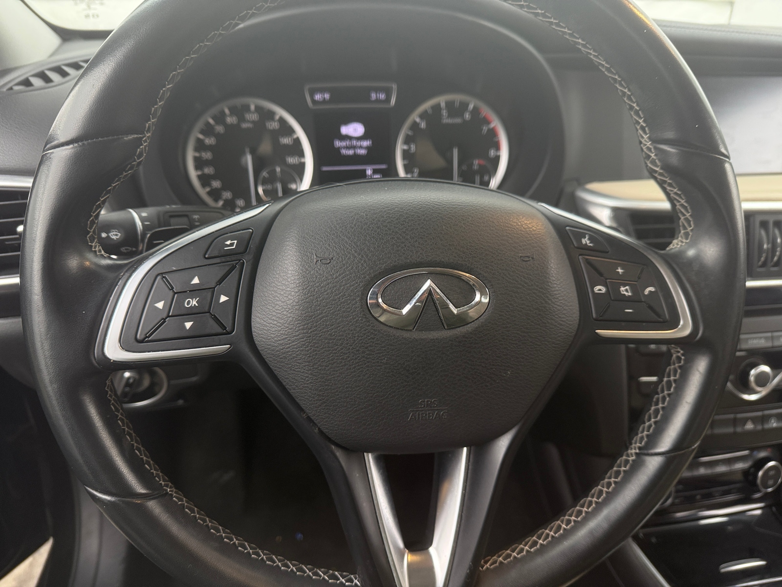 Thumbnail: 2018 INFINITI QX30 - 4