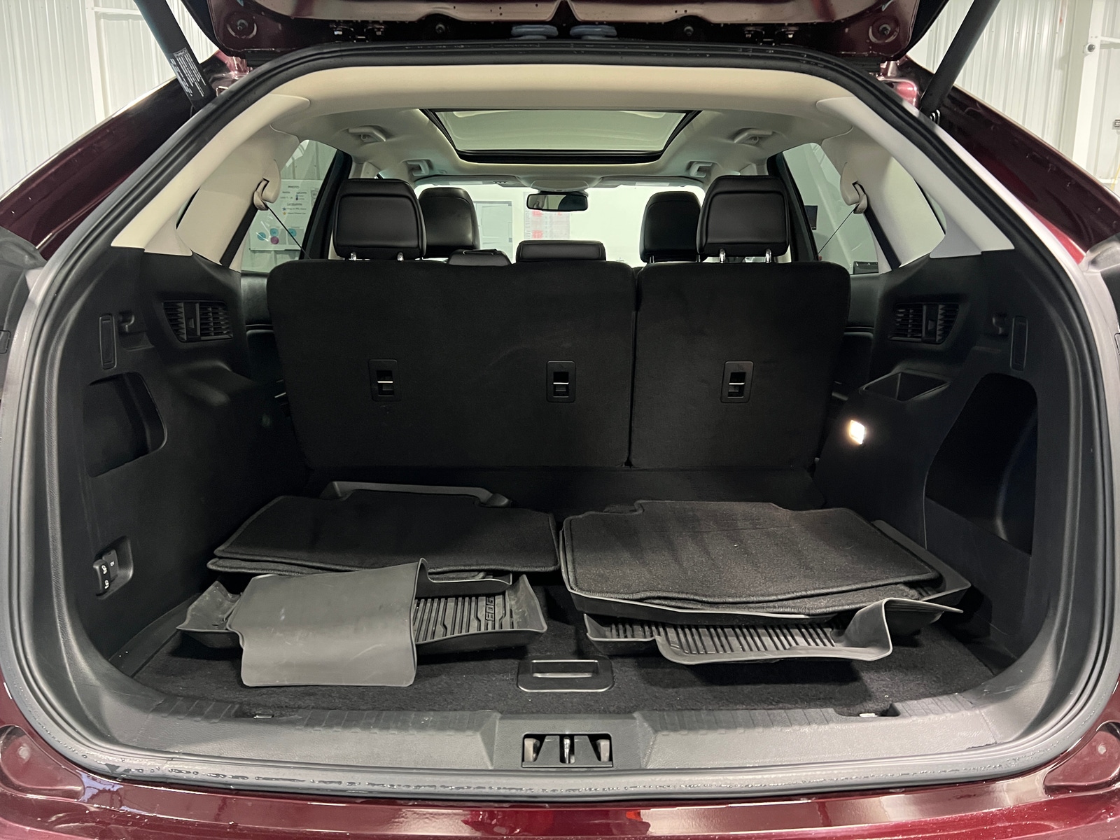 Thumbnail: 2022 Ford Edge - 6