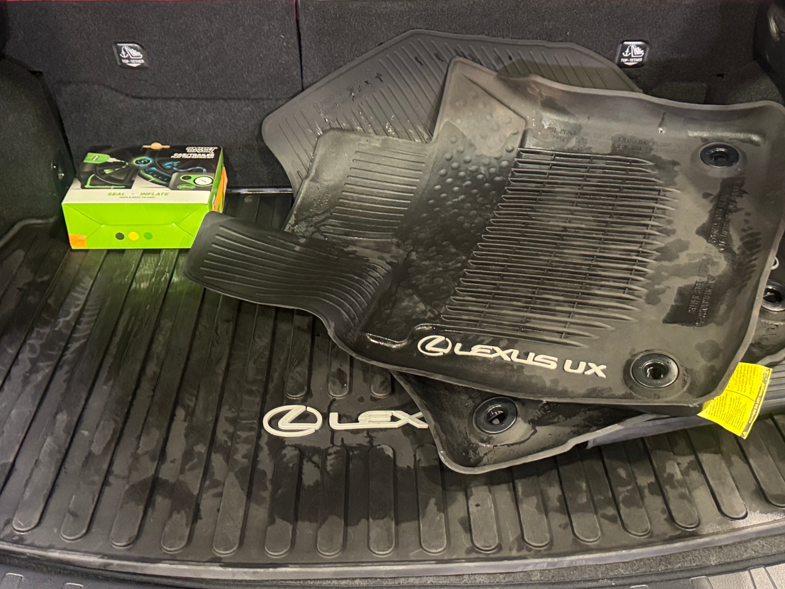 Thumbnail: 2021 Lexus UX - 6