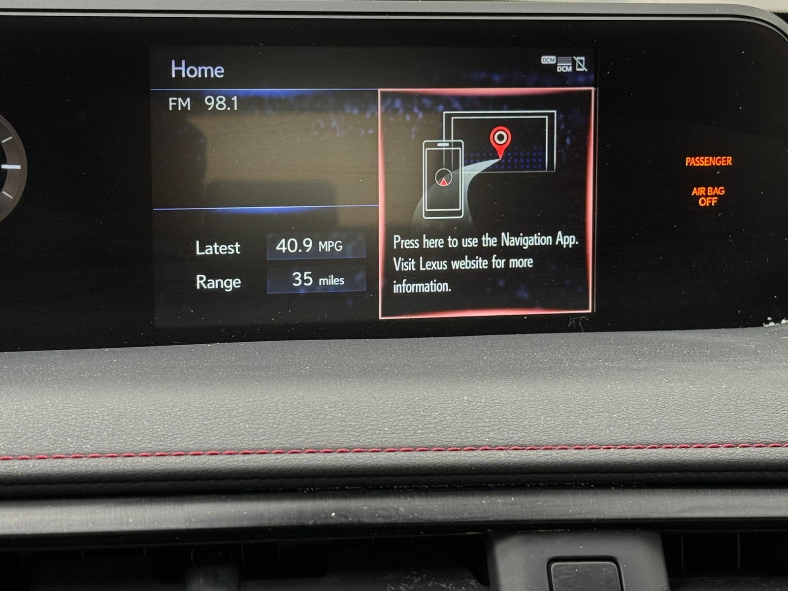 Thumbnail: 2021 Lexus UX - 3