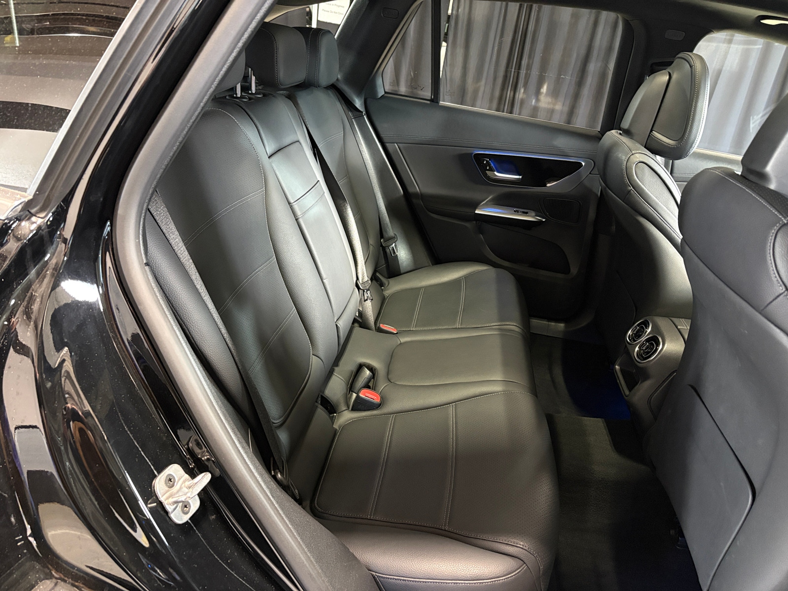 Thumbnail: 2024 Mercedes-Benz GLC - 5