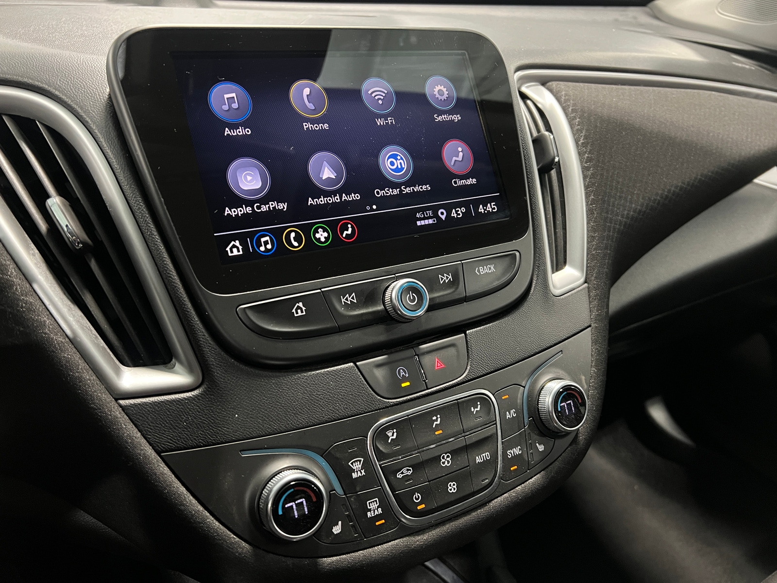 Thumbnail: 2024 Chevrolet Malibu - 4