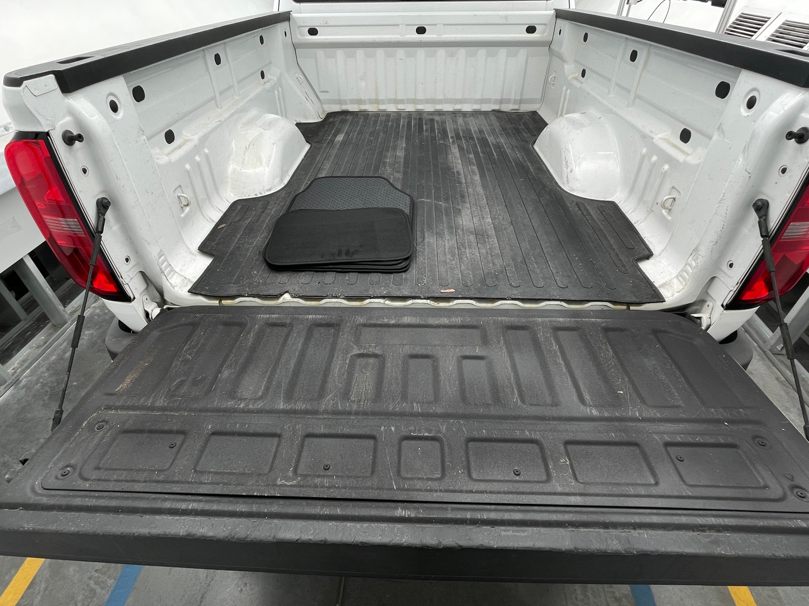 Thumbnail: 2021 Chevrolet Colorado - 7