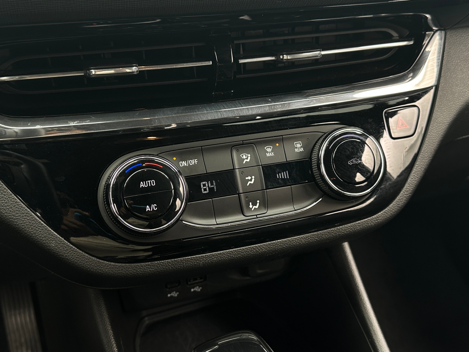 Thumbnail: 2025 Buick Envista - 3