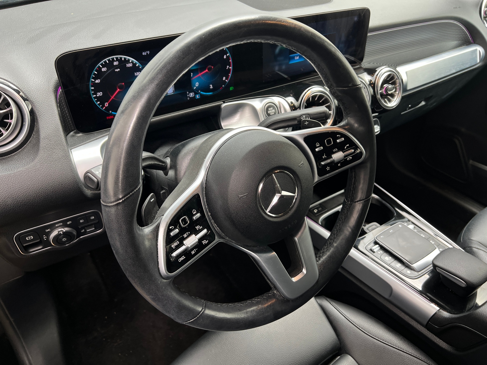 Thumbnail: 2022 Mercedes-Benz GLB - 4