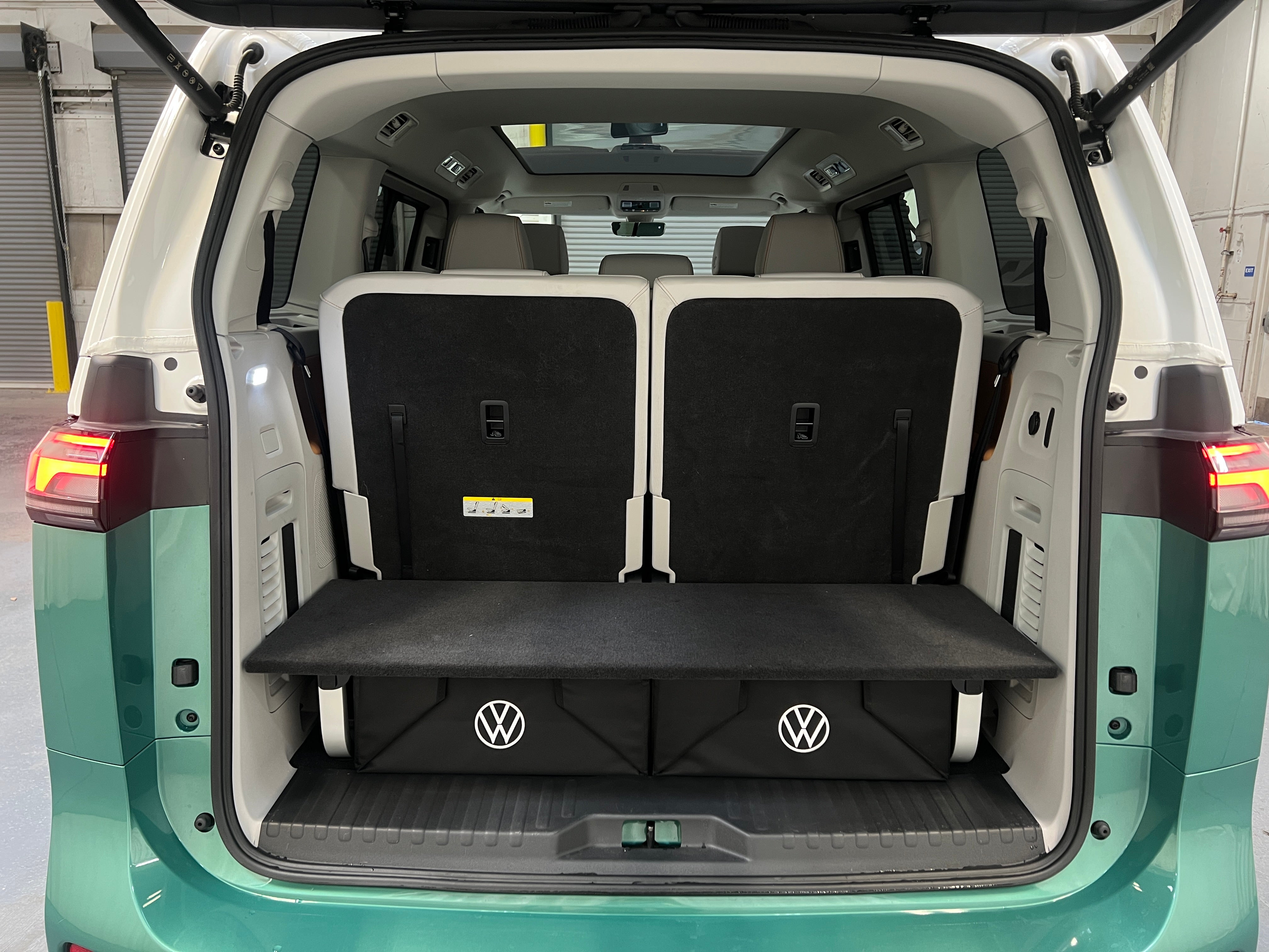 Used 2025 Volkswagen ID. Buzz 1st Edition with VIN WVG5WVEB2SH042178 for sale in Oak Creek, WI