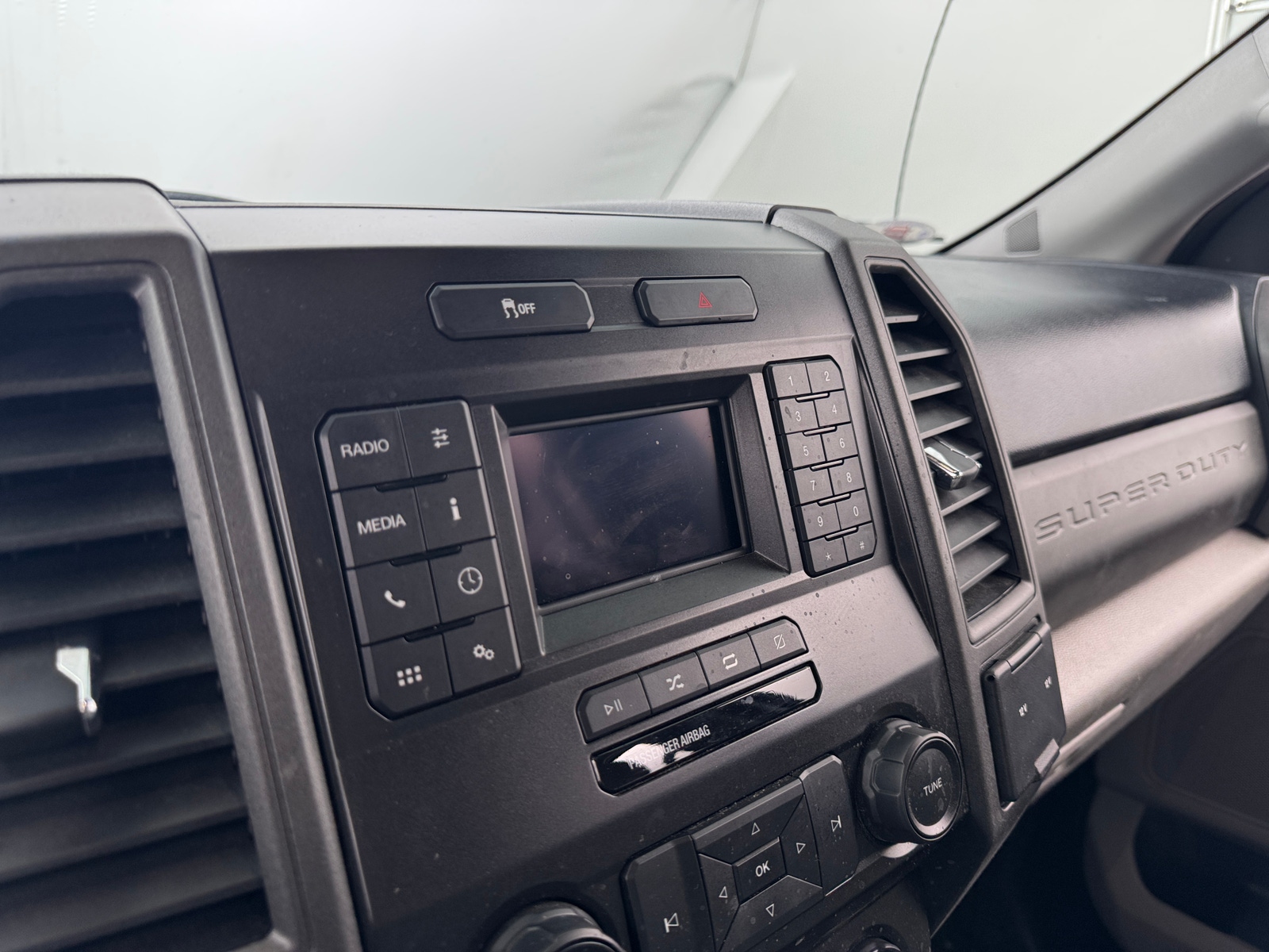 Thumbnail: 2021 Ford Econoline - 3