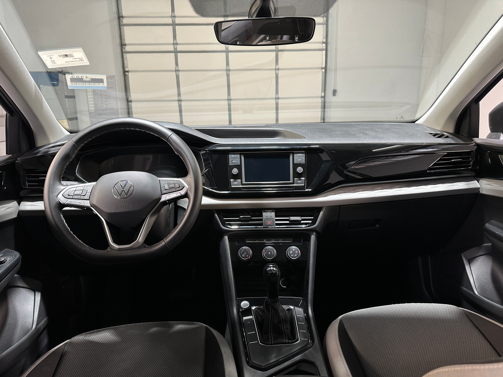 Thumbnail: 2023 Volkswagen Taos - 3