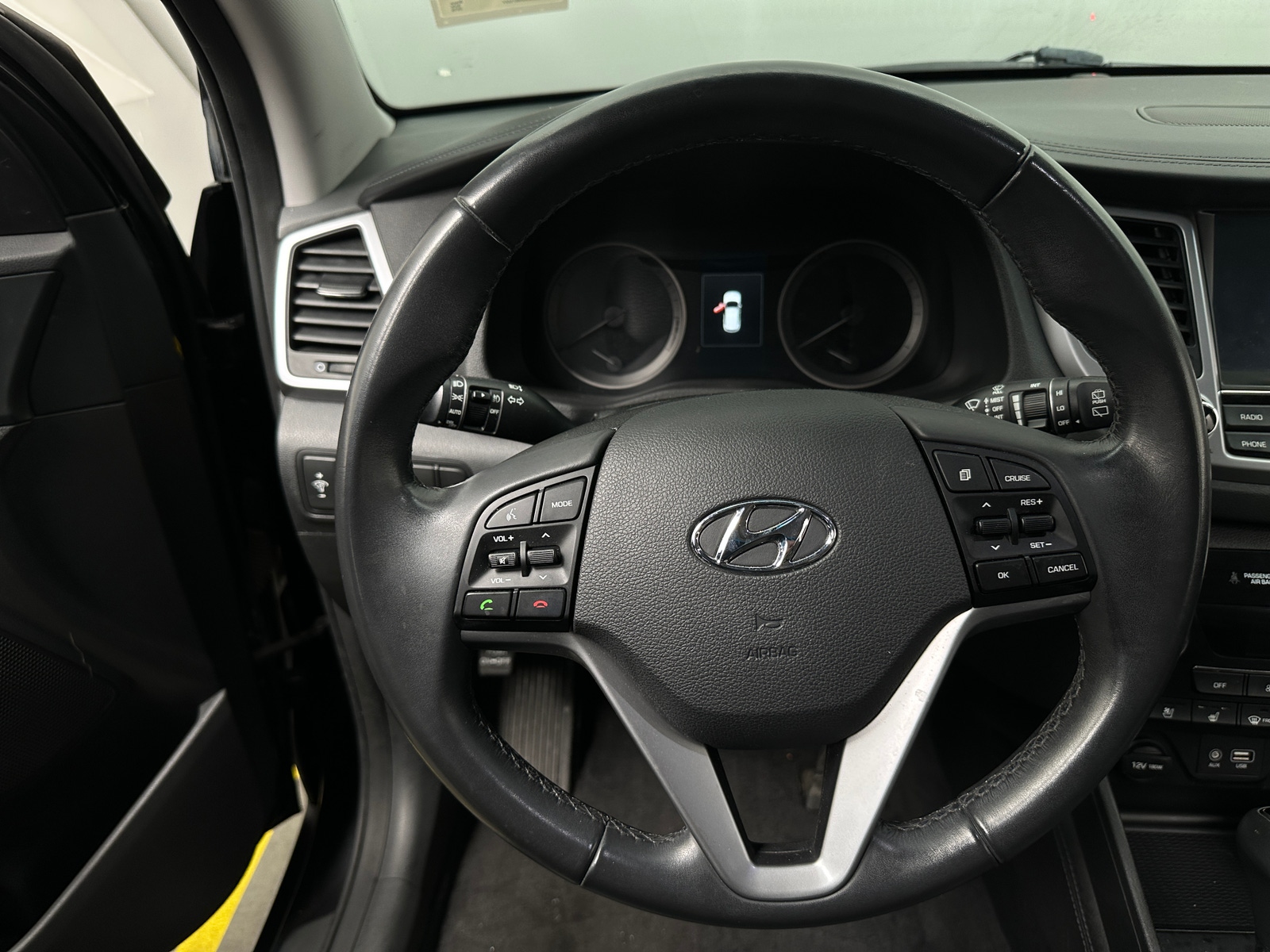 Thumbnail: 2016 Hyundai Tucson - 4