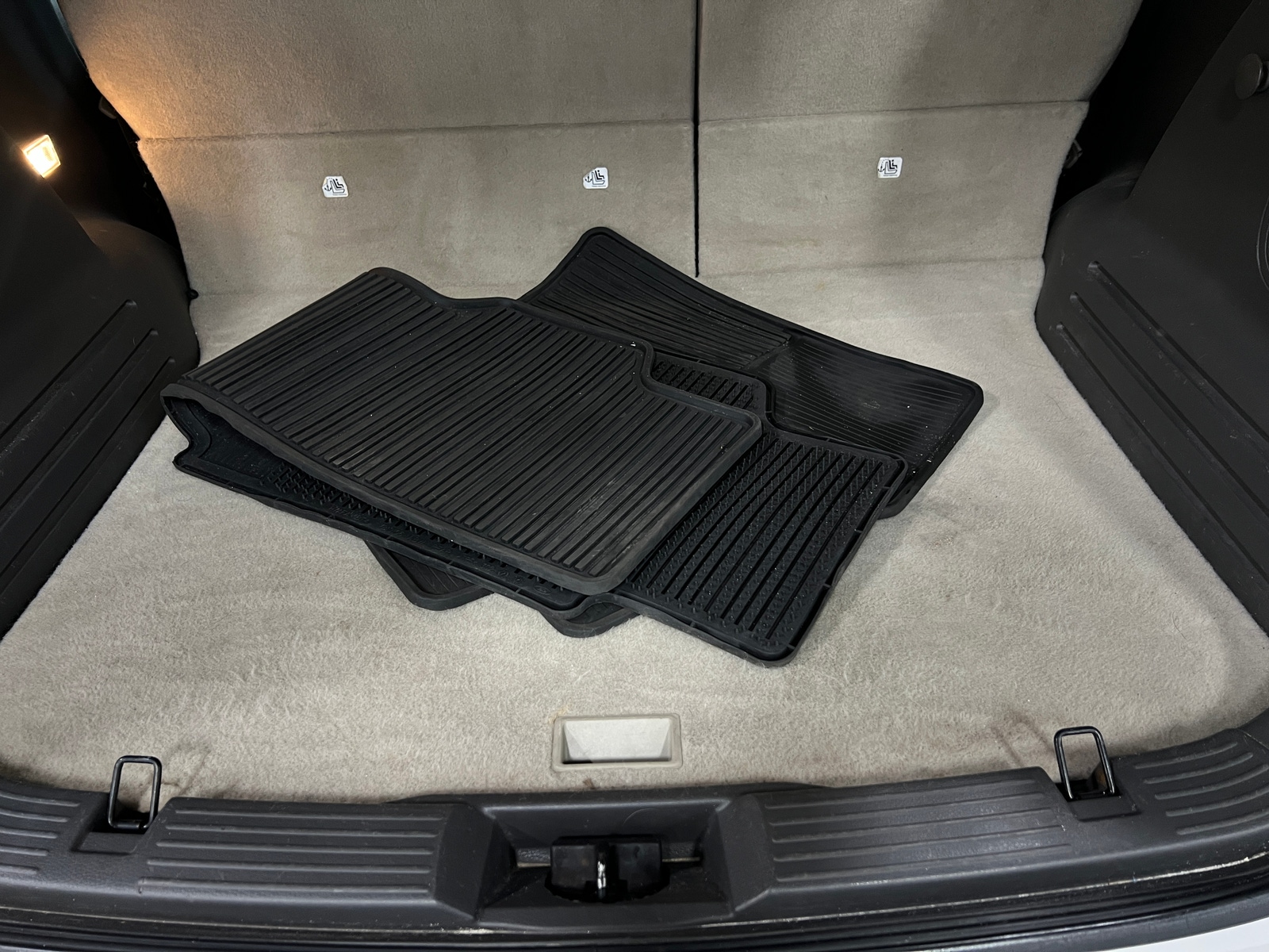 Thumbnail: 2012 Ford Edge - 6