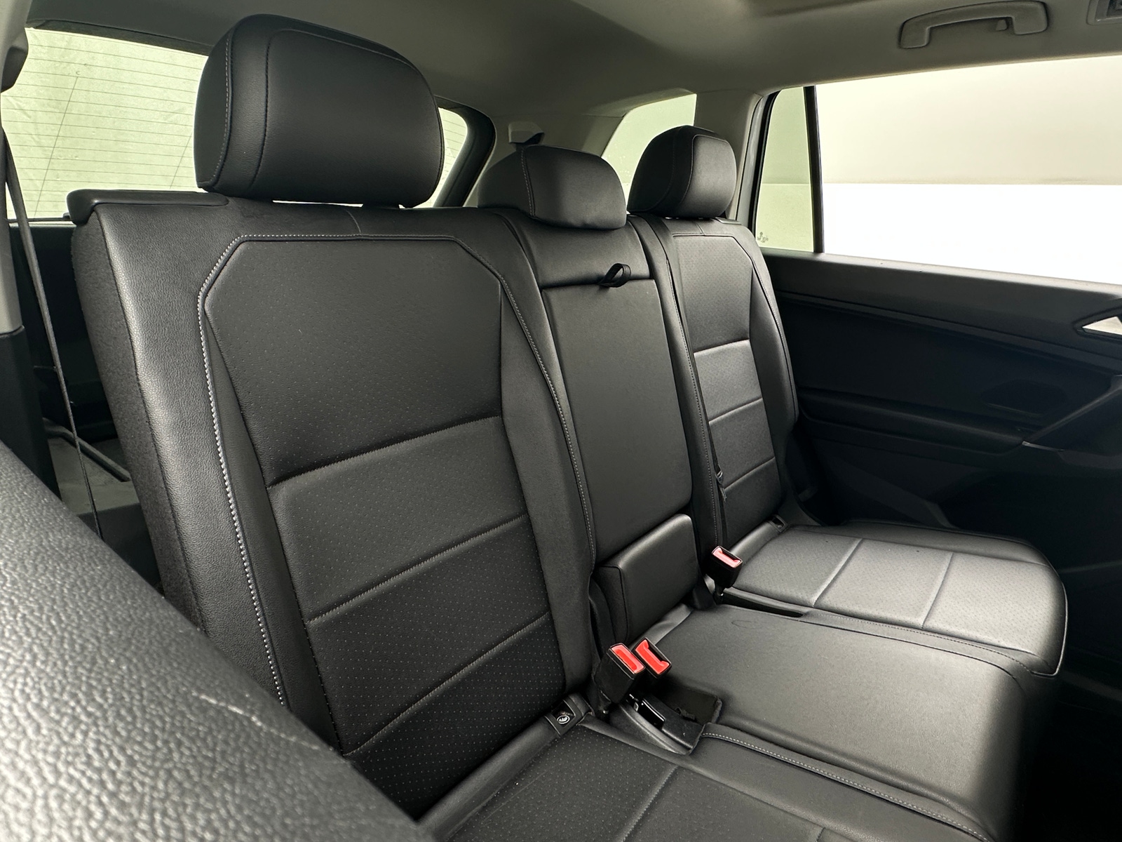 Thumbnail: 2020 Volkswagen Tiguan - 5