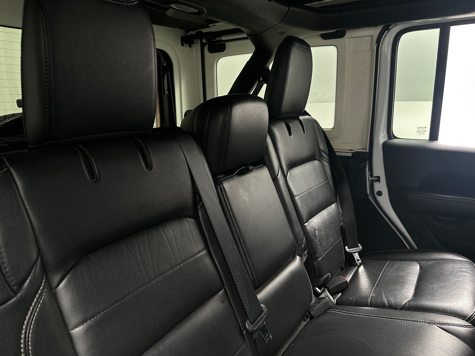 Thumbnail: 2020 Jeep Wrangler - 5