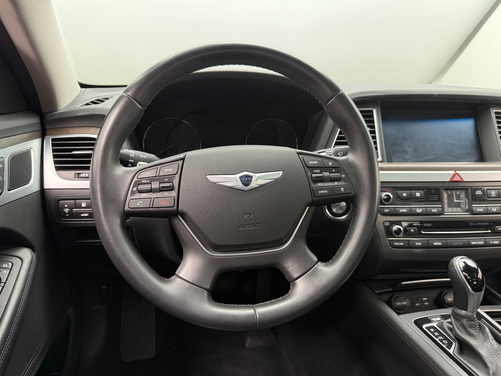 Thumbnail: 2015 Hyundai Genesis - 4