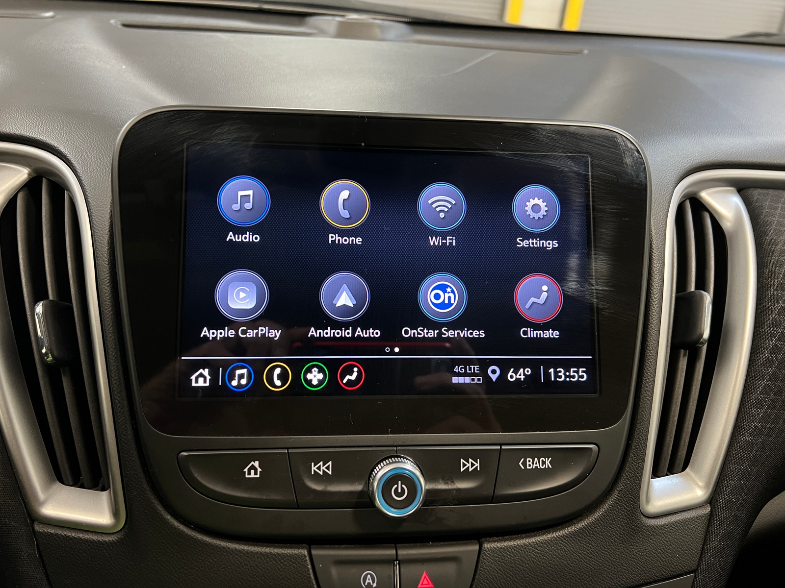 Thumbnail: 2024 Chevrolet Malibu - 4