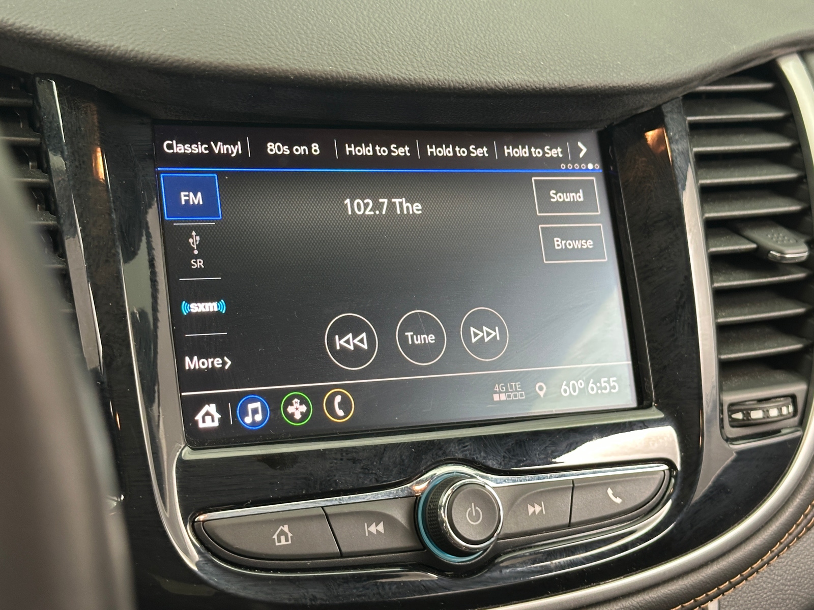 Thumbnail: 2020 Chevrolet Trax - 4