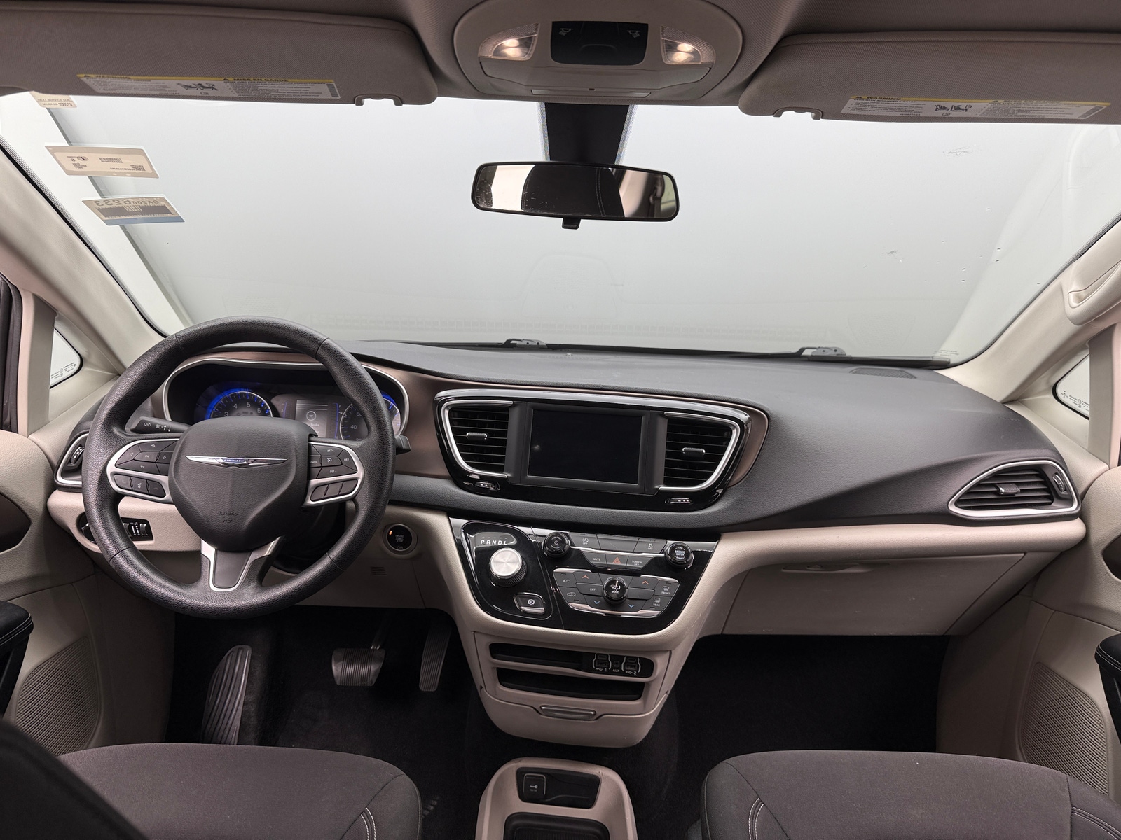 Thumbnail: 2021 Chrysler Voyager - 3