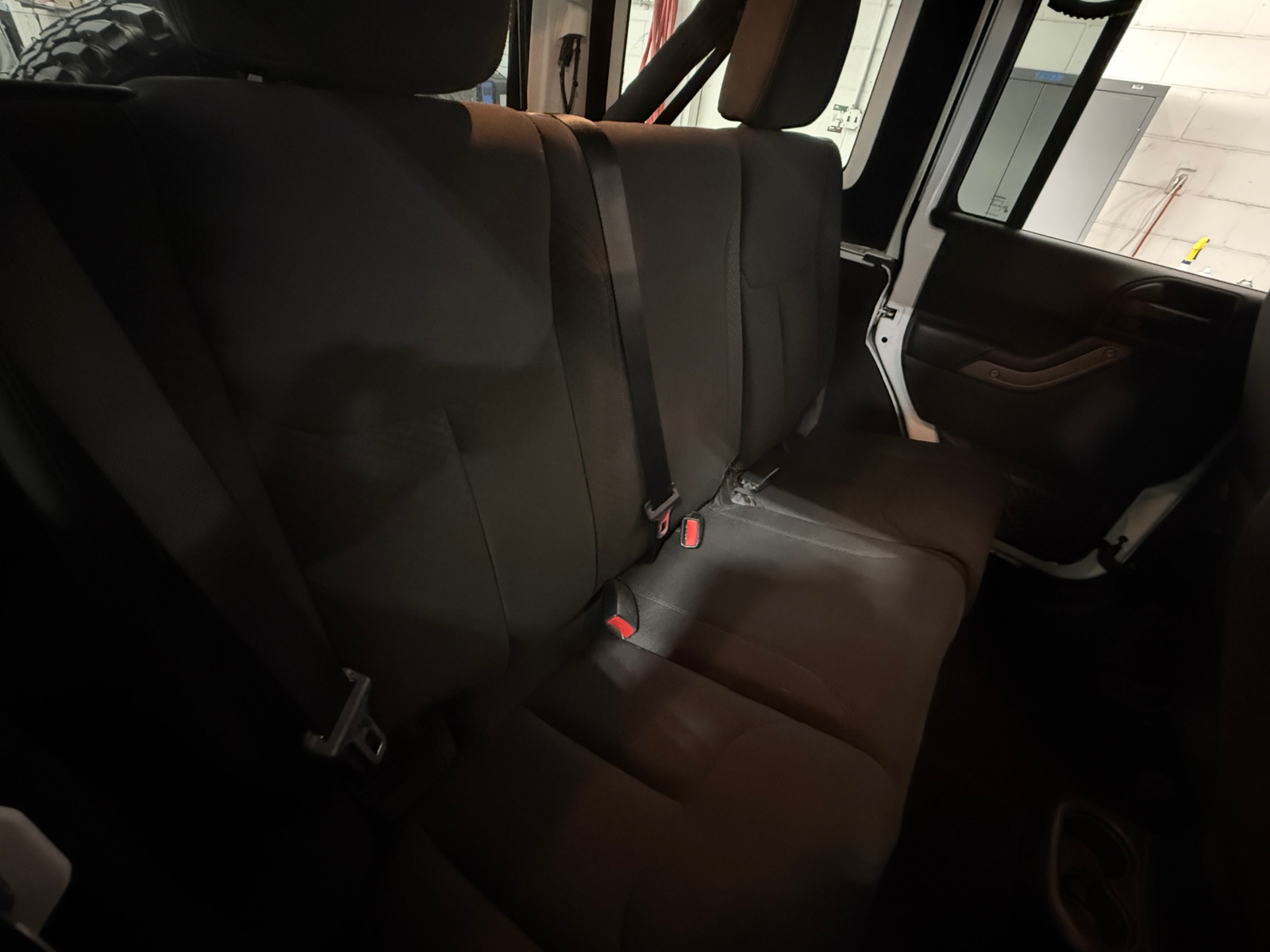 Thumbnail: 2017 Jeep Wrangler - 6