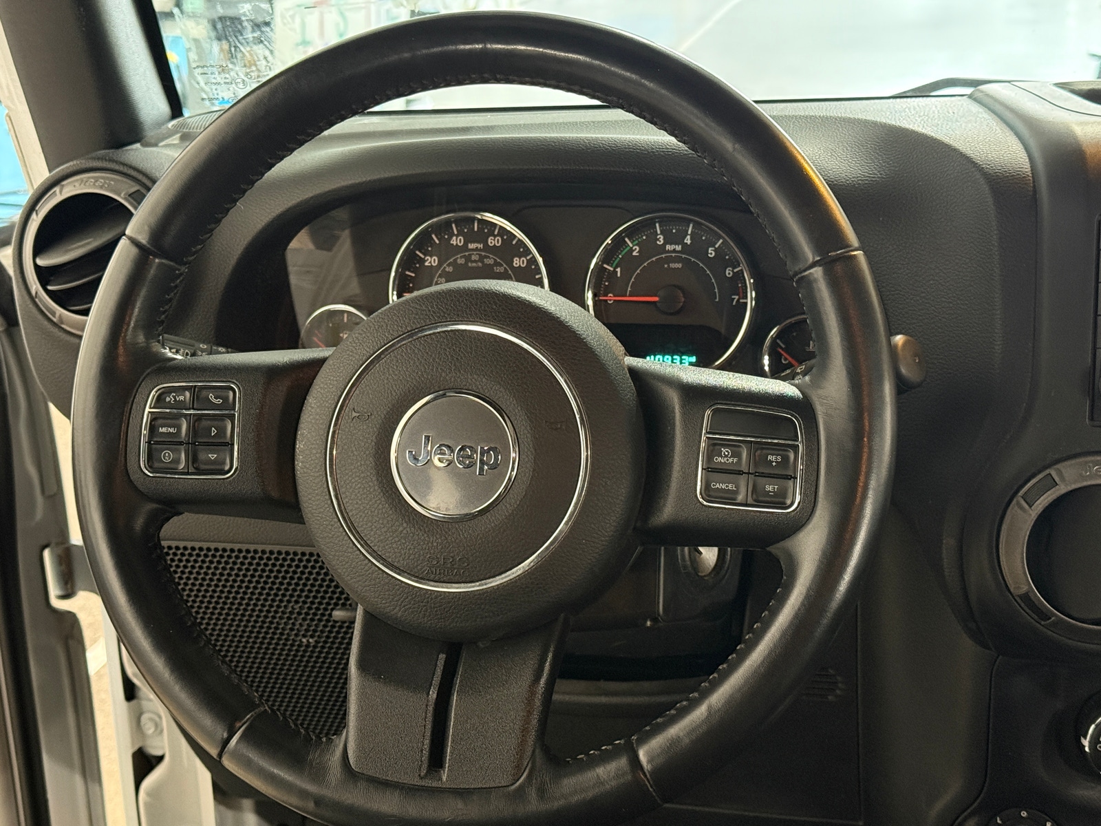 Thumbnail: 2017 Jeep Wrangler - 5