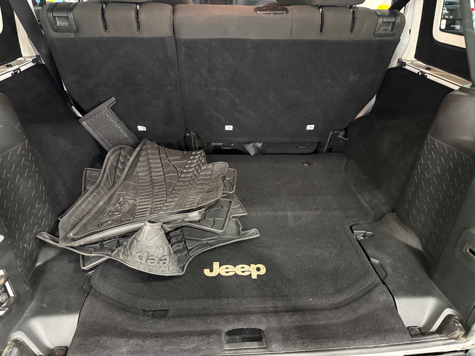 Thumbnail: 2017 Jeep Wrangler - 7