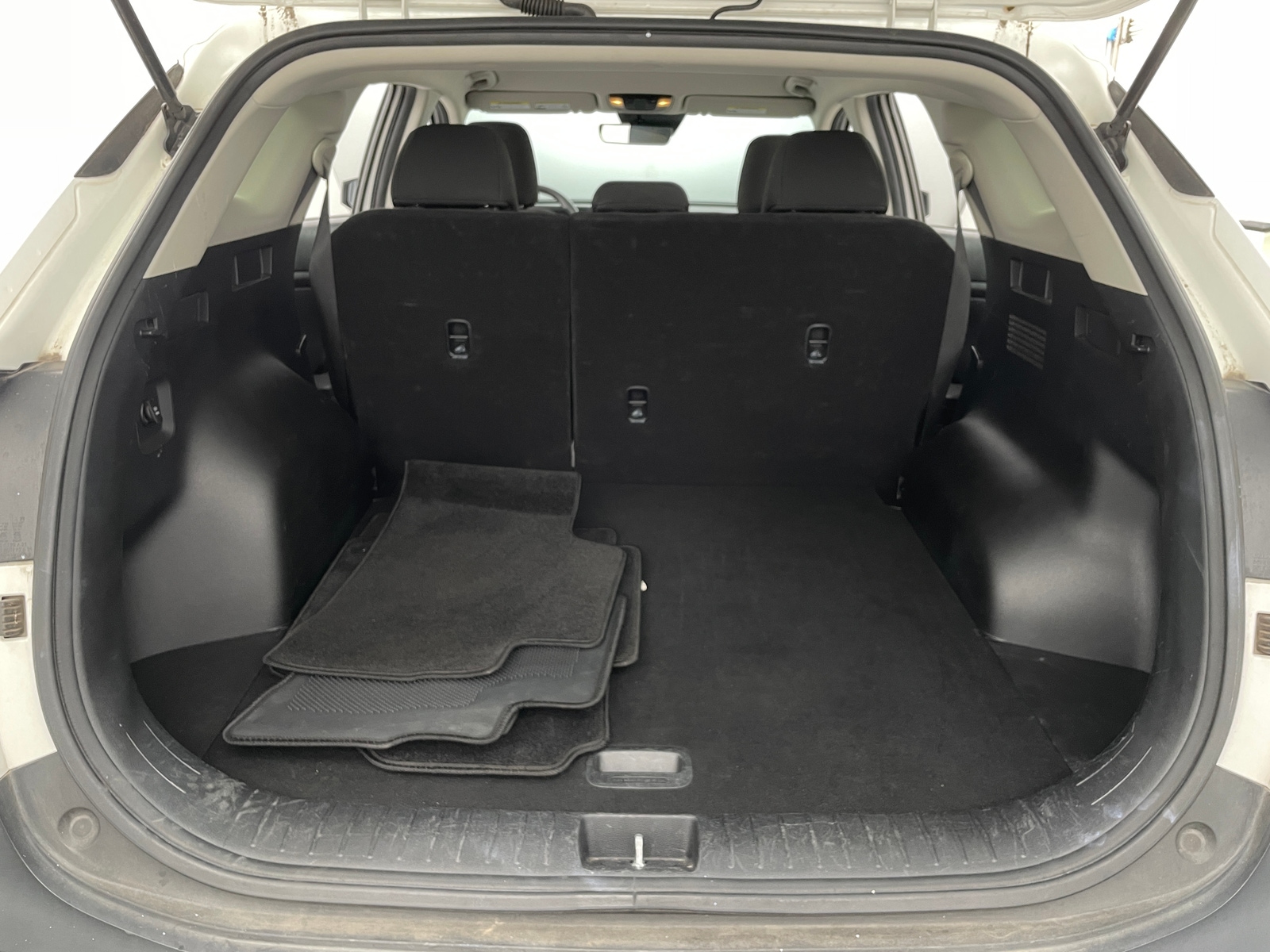 Thumbnail: 2023 Kia Sportage - 7