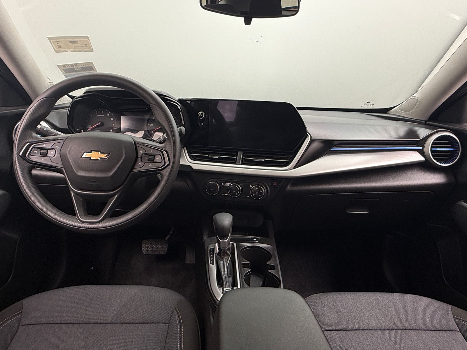 Thumbnail: 2024 Chevrolet Trax - 3