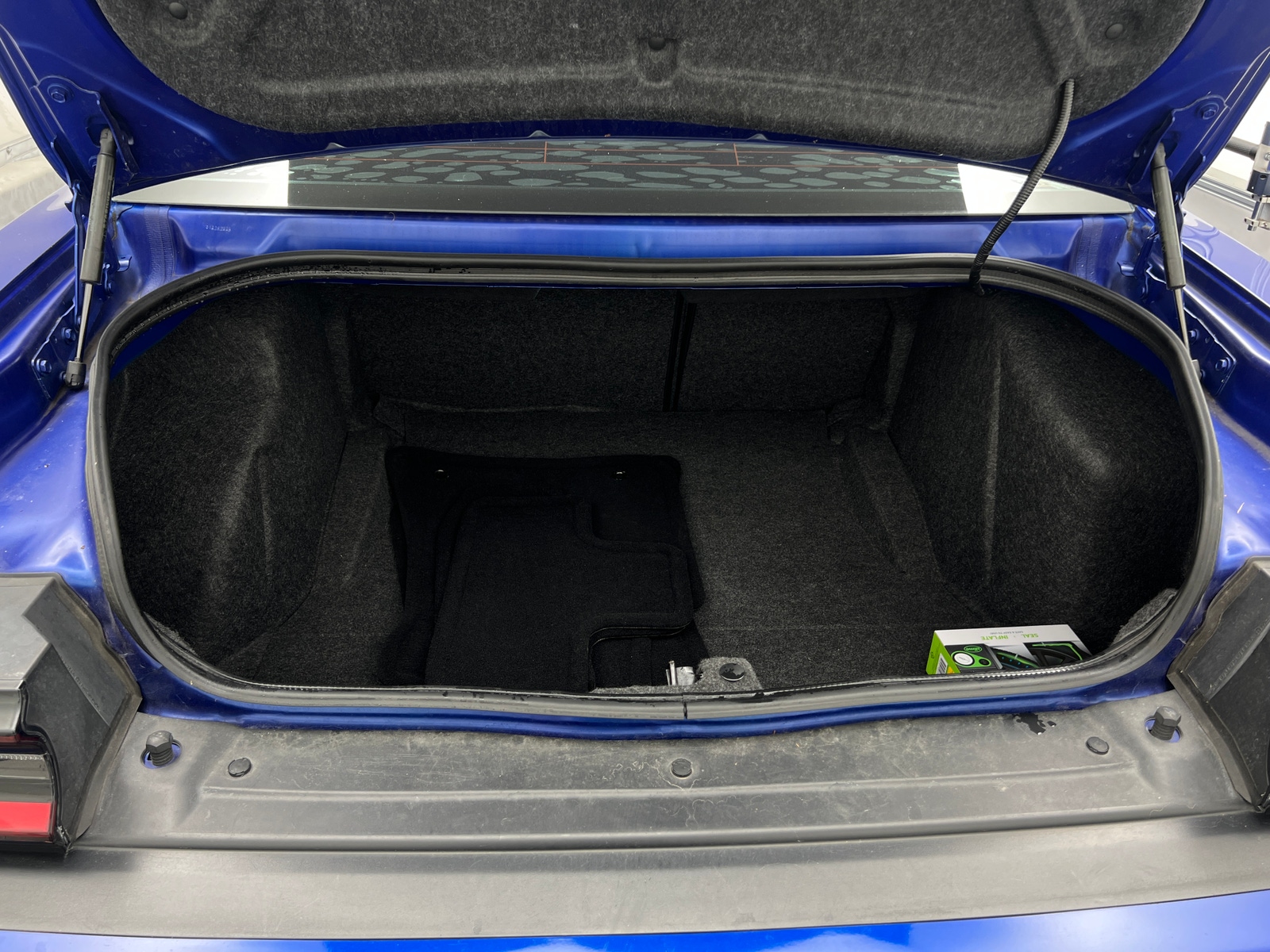 Thumbnail: 2022 Dodge Challenger - 6