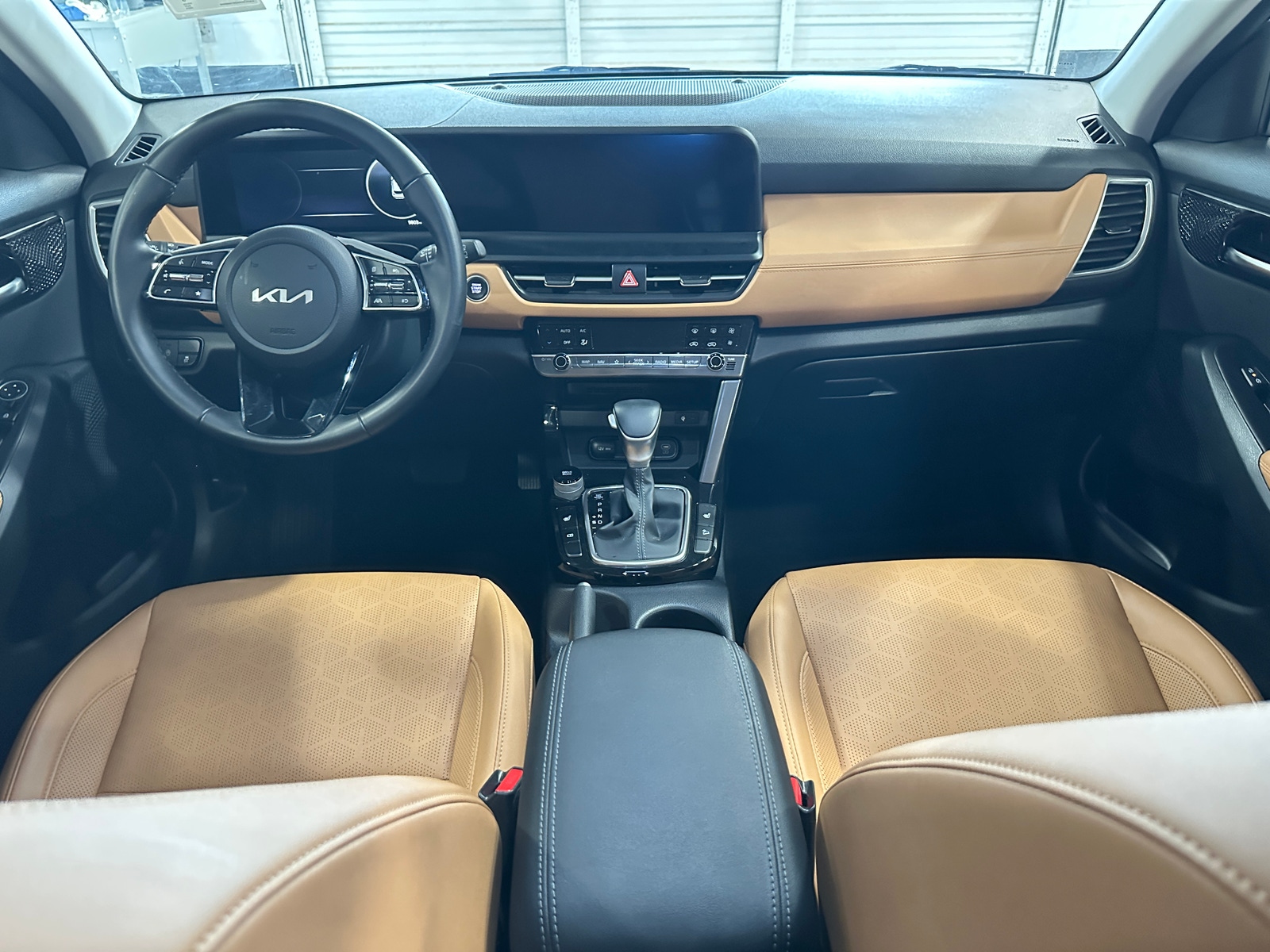 Thumbnail: 2024 Kia Seltos - 2