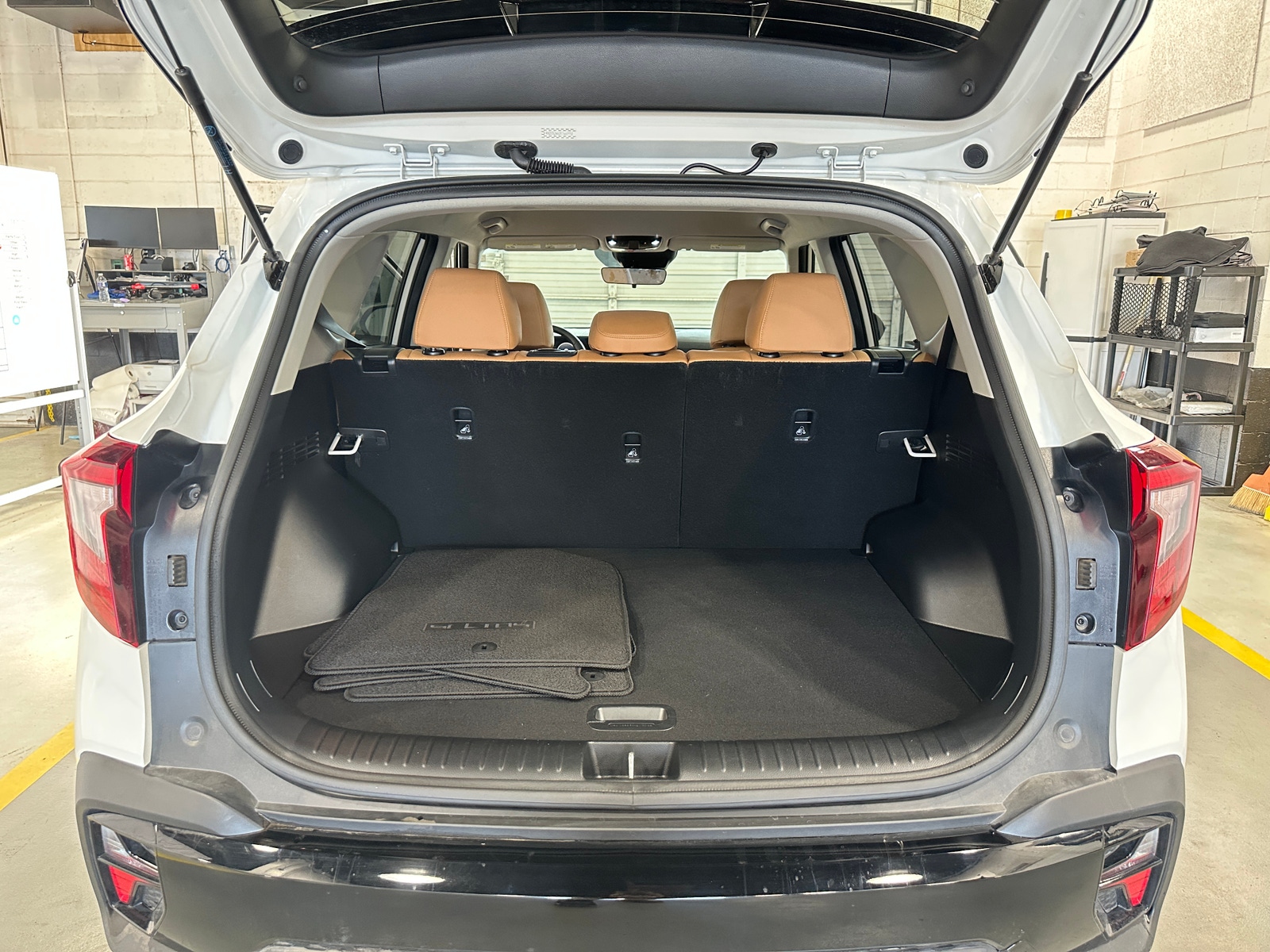 Thumbnail: 2024 Kia Seltos - 6