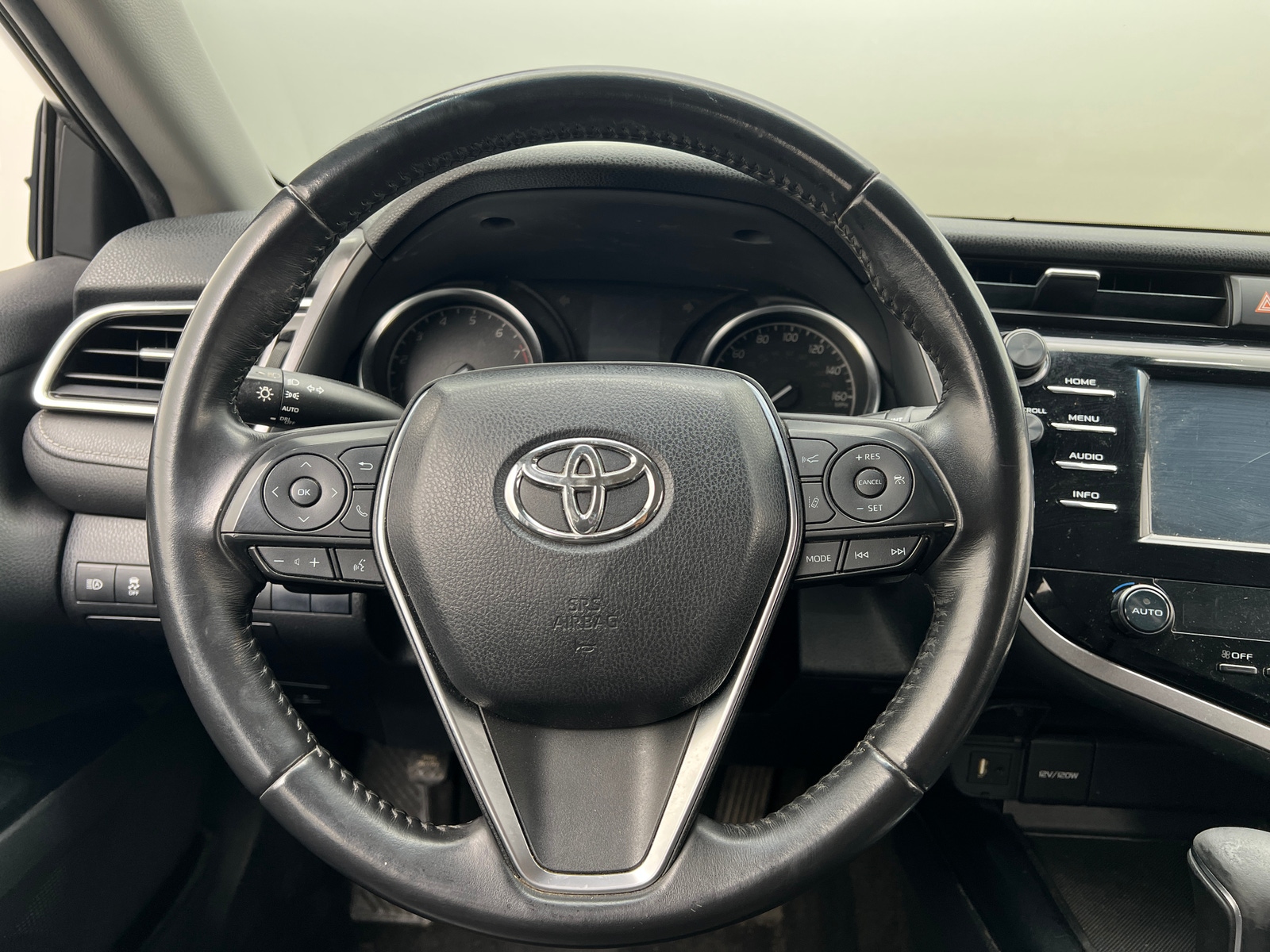 Thumbnail: 2018 Toyota Camry - 4