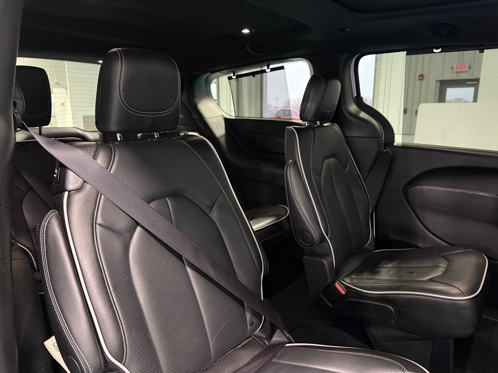 Thumbnail: 2025 Chrysler Pacifica - 5