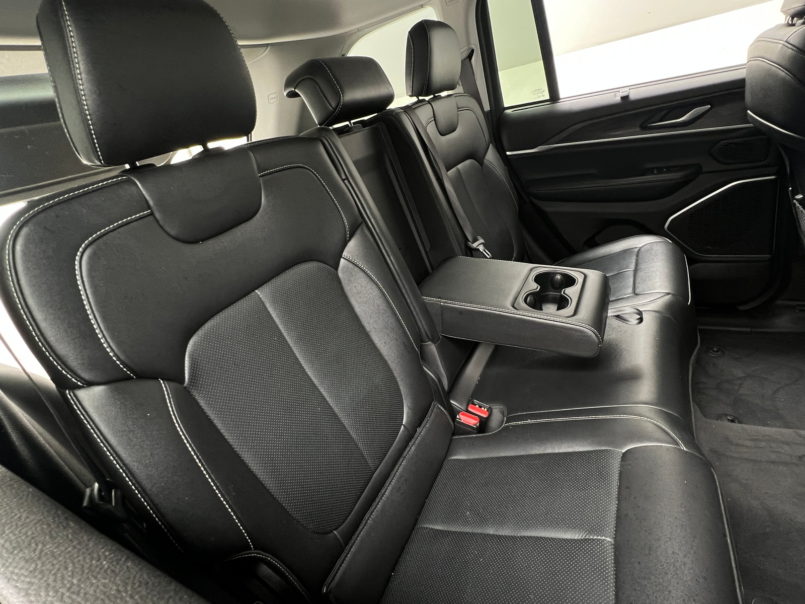 Thumbnail: 2022 Jeep Grand Cherokee - 5