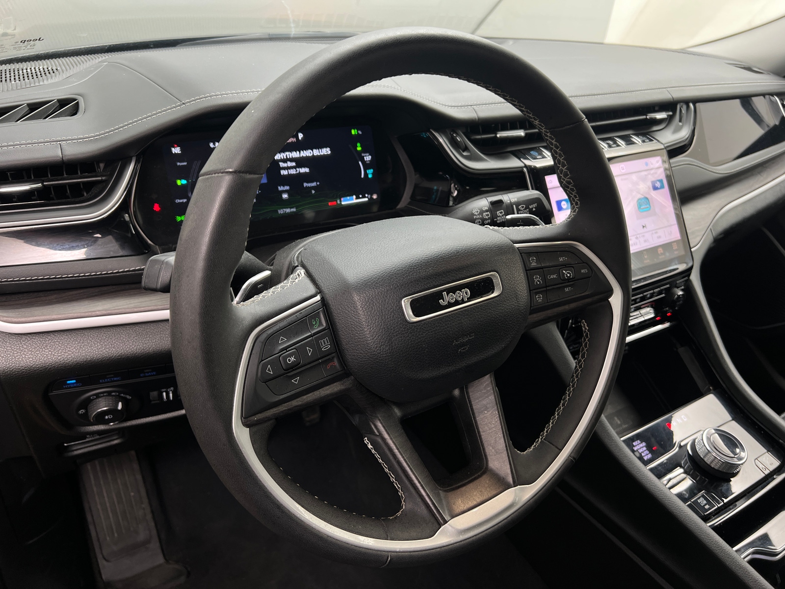 Thumbnail: 2022 Jeep Grand Cherokee - 4