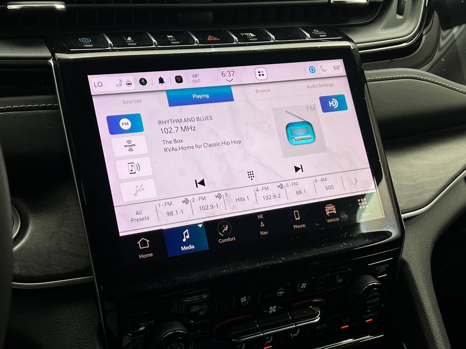 Thumbnail: 2022 Jeep Grand Cherokee - 3