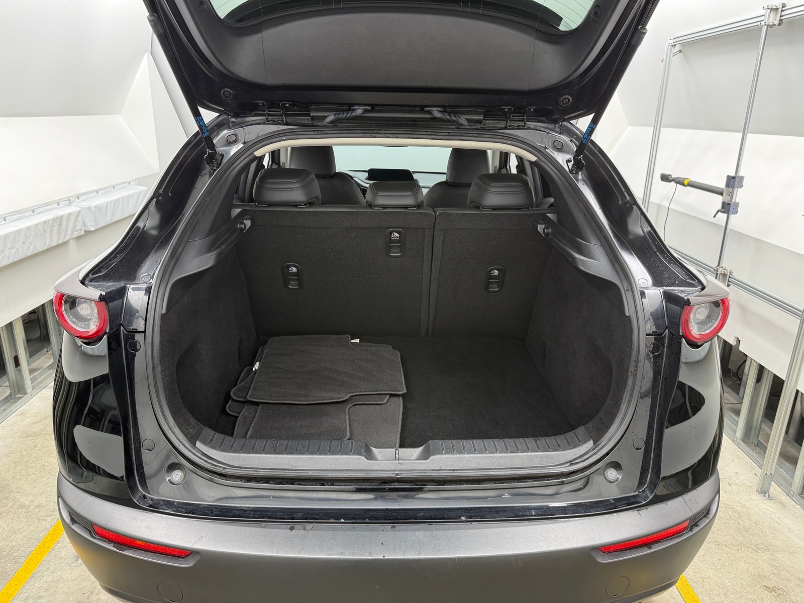 Thumbnail: 2022 Mazda CX-30 - 6