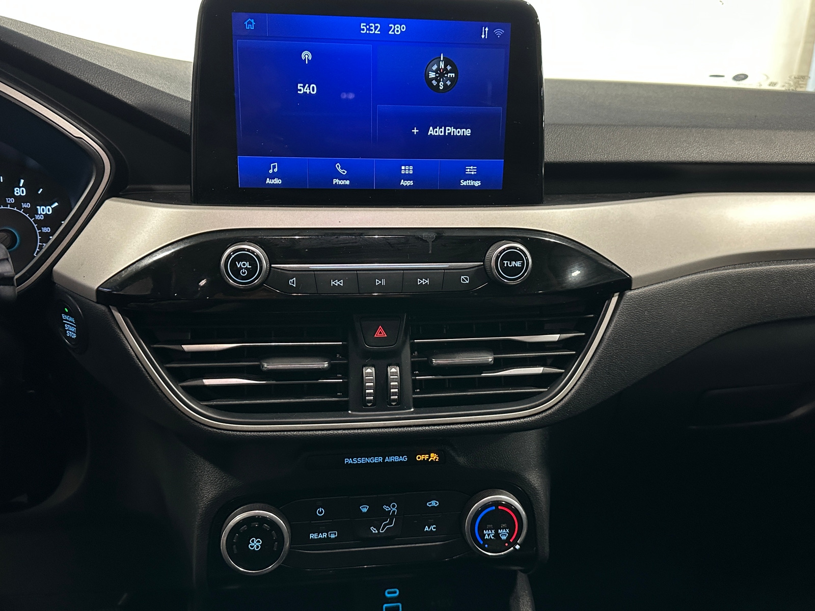 Thumbnail: 2022 Ford Escape - 4